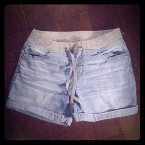 Light wash Jean shorts